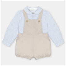 Martin Aranda set features a blue and white striped shirt with a beige overall, showcasing button details and elasticated shorts.