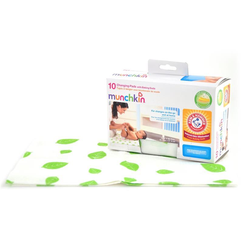 http://www.macrobaby.com/cdn/shop/files/munchkin-arm-hammer-disposable-changing-pads-10-pack_image_1.jpg?v=1702058005