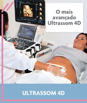 Ultrasound machine with a screen displaying an ultrasound image, used for 4D ultrasound on a patient.