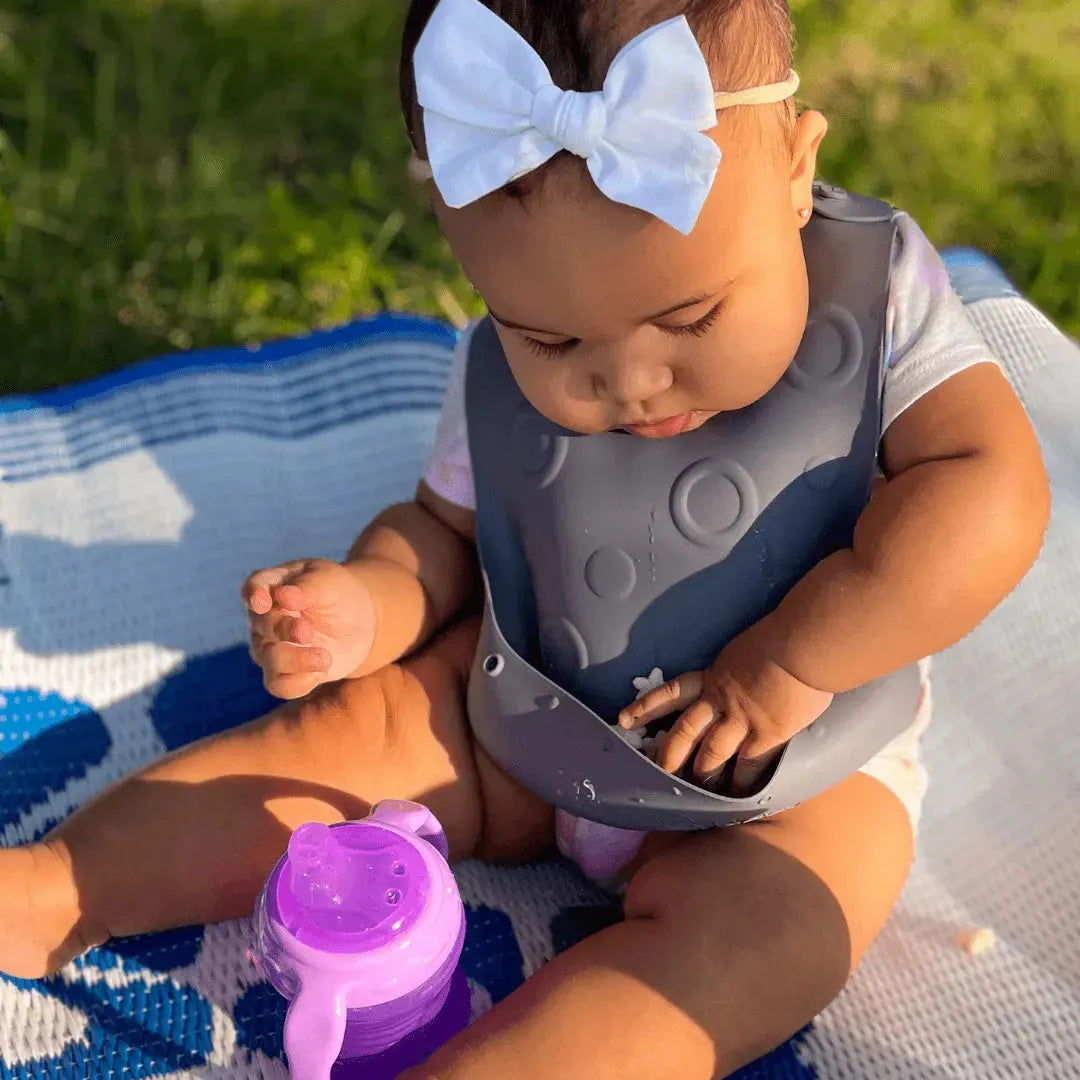 Stop-Drop Travel Bib+ Tethers