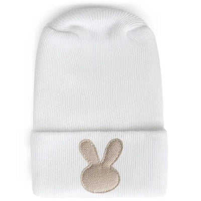 White hospital hat with a rolled cuff and a beige bunny appliqué on the front. Ideal for newborns.