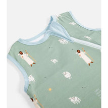 Be A Heart Good Shepherd Baby Sleep Sack 0.5 Tog for ages 6-12 months, featuring a light green design with shepherd and sheep prints.