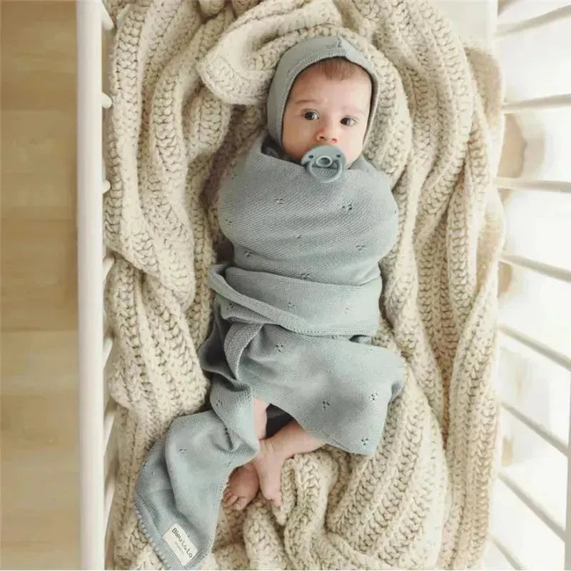 Bleu La La - 100% Organic Cotton Luxury Organic Blanket + Bonnet Hat Set, Pink Image 9