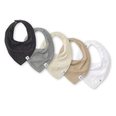 Organic cotton baby bandana bibs in five colors: dark gray, light gray, cream, beige, and white, with snap closures.