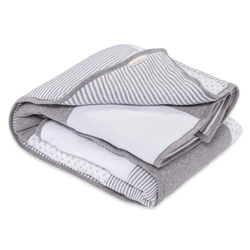 Burt's Bees Bedding - Dottie Bee Baby Quilt, Heather Grey Image 3
