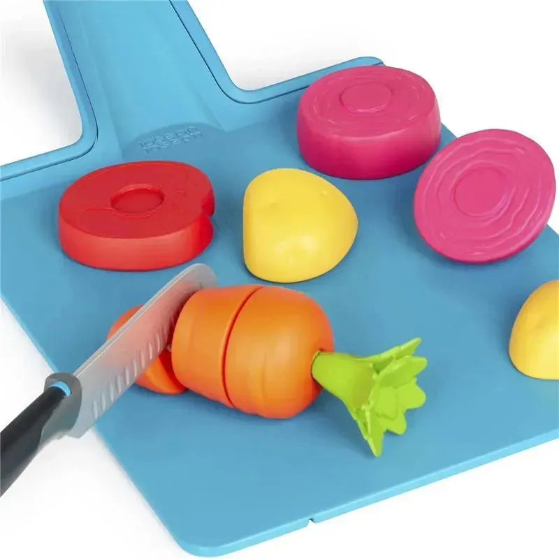 Casdon - Joseph Chop2Pot Toy Chopping Board Set for Children Aged 3 Years and Up, Includes Choppable Food Image 4