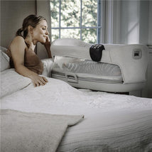 Chicco Close to You 3-in-1 Bassinet, Bedside Sleeper and Changing Table with Storage Organizer, Dove Image 2