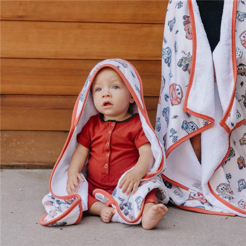 Copper Pearl Disney Pixar Cars Premium Knit Hooded Towel Image 6