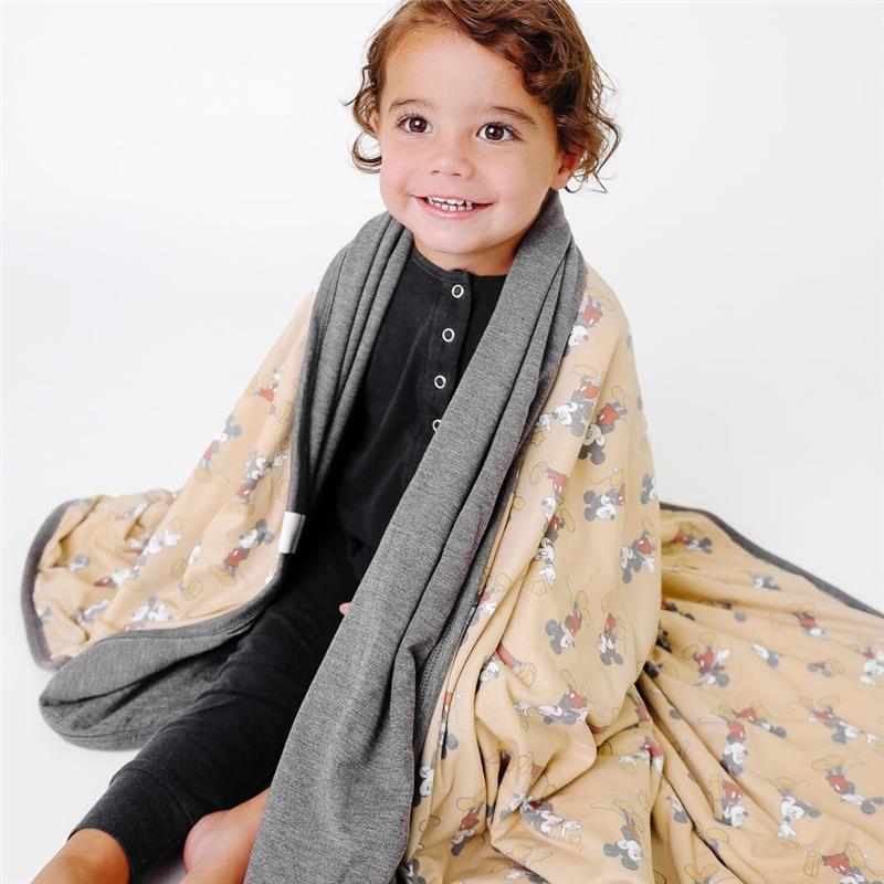 Copper Pearl - Disney Princess 3-Layer Stretchy Quilt Image 7