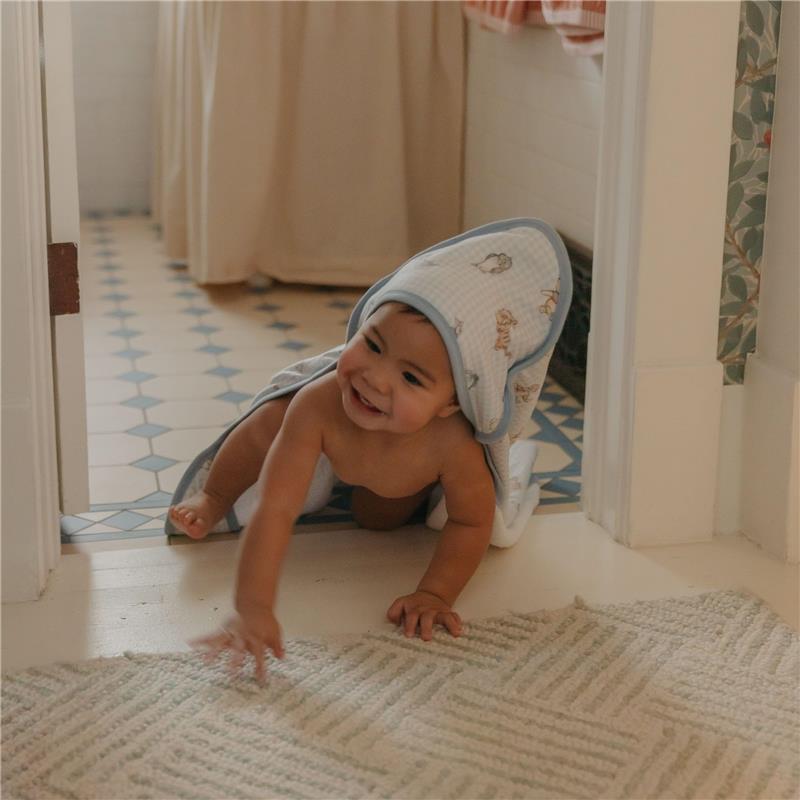 Copper Pearl - Winnie The Pooh & Friends Premium Knit Hooded Towel Image 5