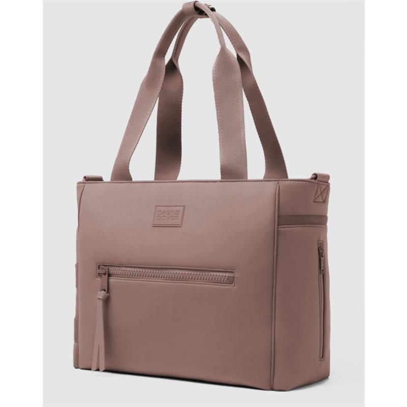 Dagner Dover - Wade Diaper Tote In Dune Image 3