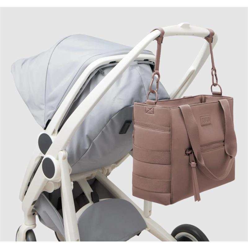 Dagner Dover - Wade Diaper Tote In Dune Image 6