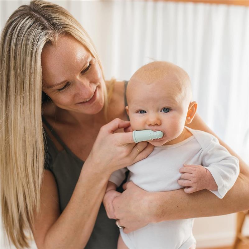 Dr. Brown 2Pk Silicone Finger Toothbrush With Case, Gray/Light Green With Strawberry Toothpaste, 1.4Oz/40G Image 4