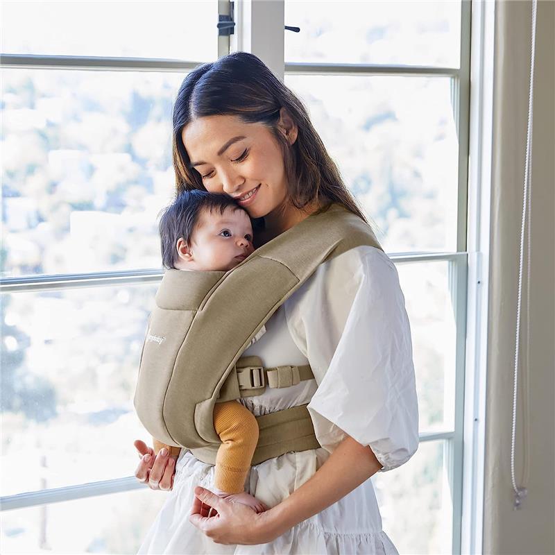 How to use the Ergobaby Embrace for a Newborn baby 