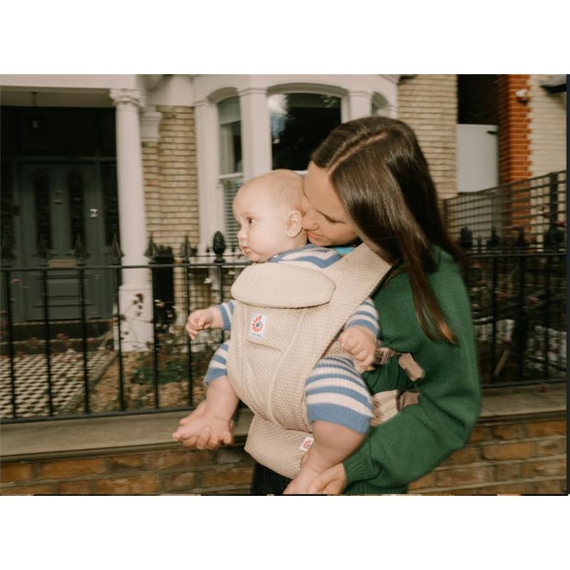 Ergobaby Omni Deluxe Baby Carrier for Newborn to Toddlers Image 9