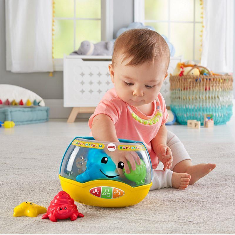 Fisher-Price Laugh & Learn Magical Lights Fishbowl Image 2