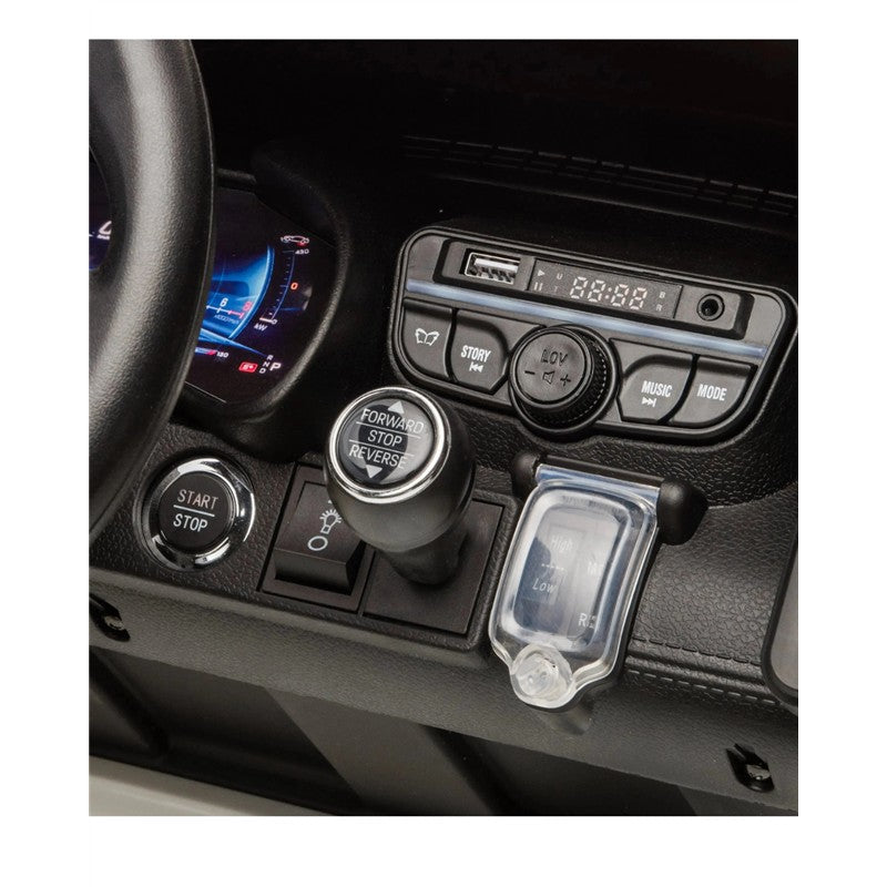 Freddo - 24V Mercedes AMG GT63 Ride on car - White Image 9