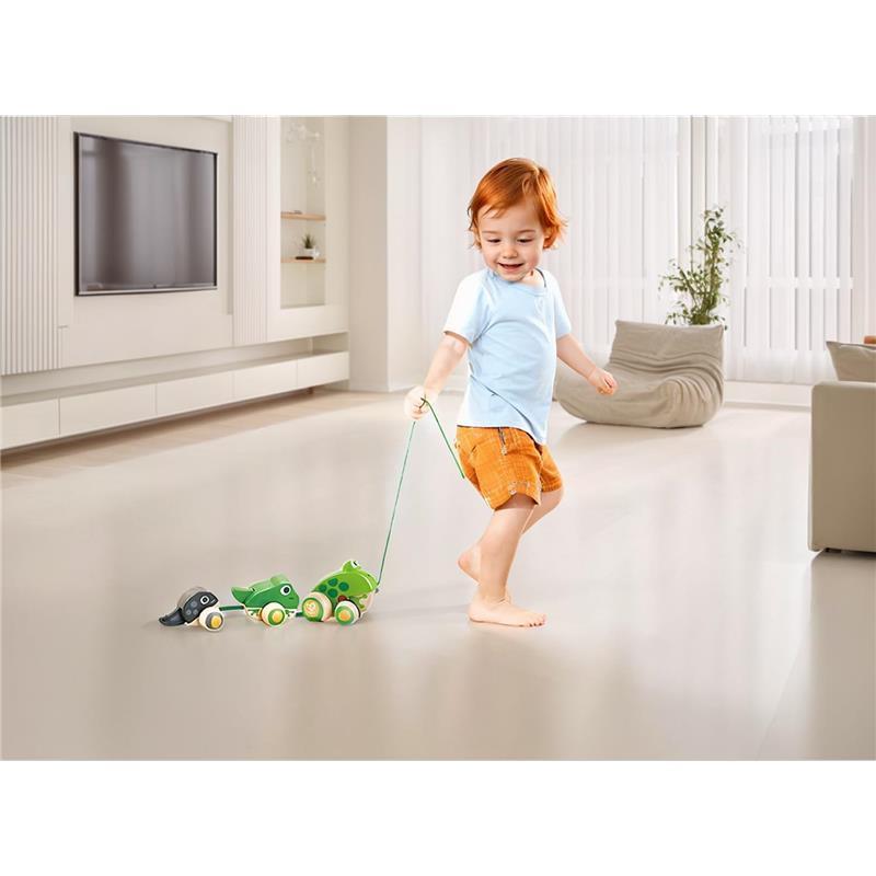 Hape - Pull Along Frog Family with Anti-Rollover Wheels Image 4