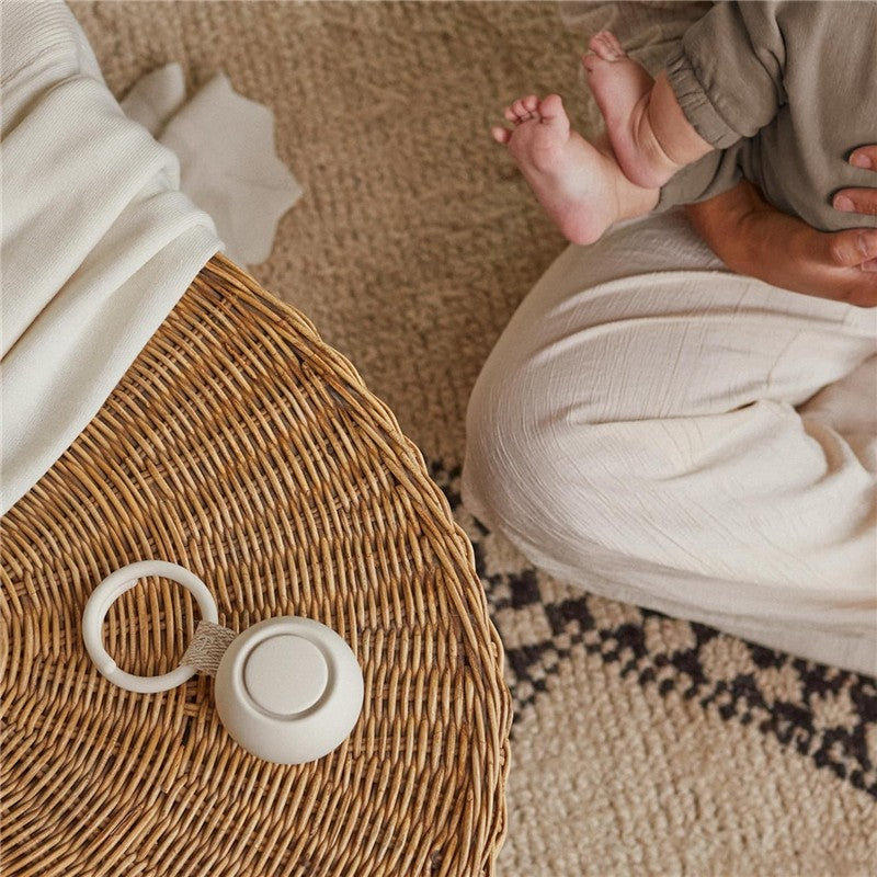 Hatch Rest Go Portable Sound Machine - Putty Image 3
