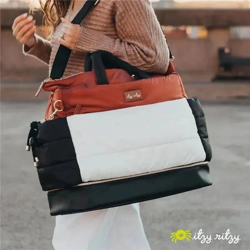 Itzy Ritzy - Dream Weekender Bag, Coffee & Cream Image 2