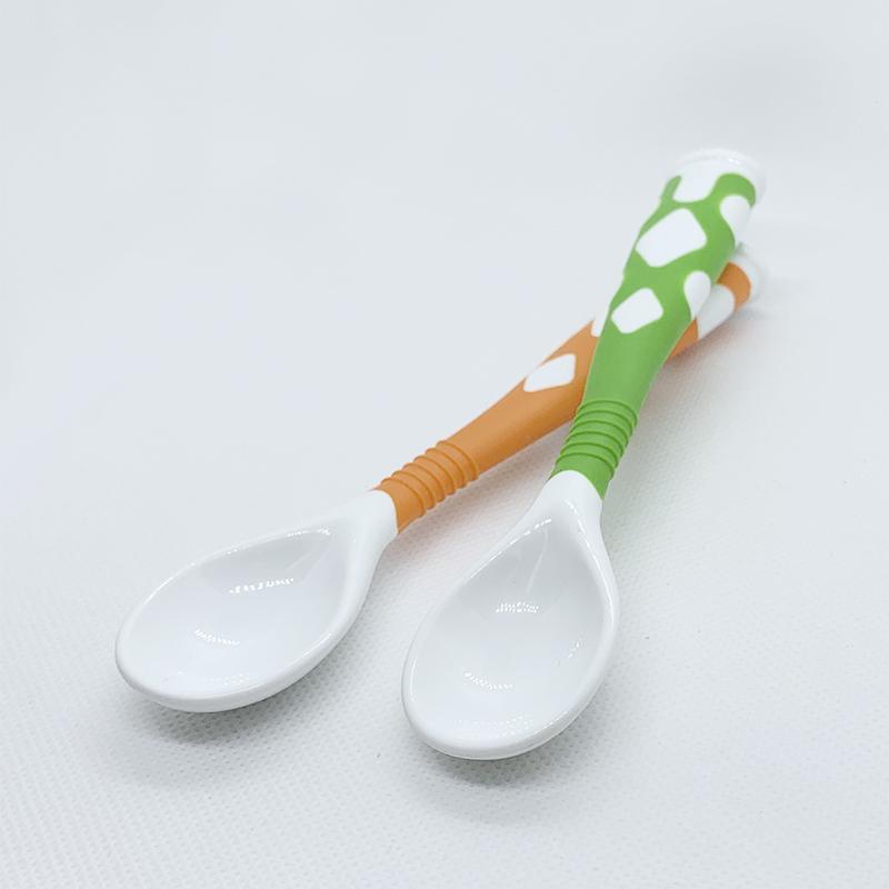 Kushies Silibend Bendable Spoon 2-Pack (Lime/Orange) Image 3