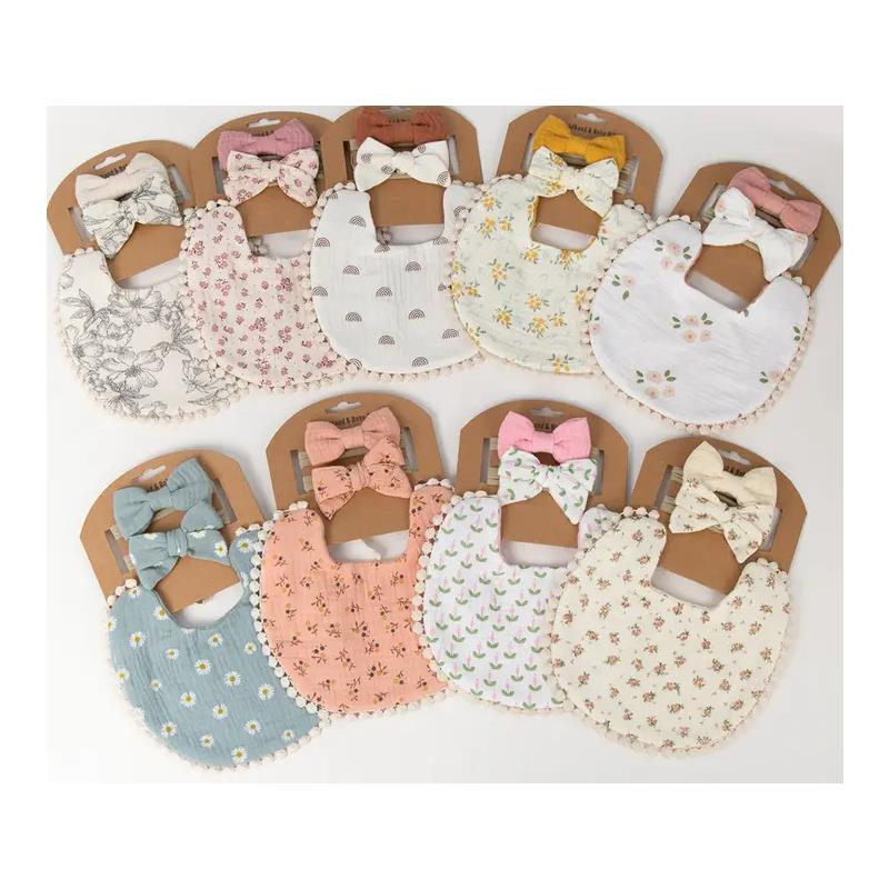 Little Trendy - Baby Floral Cotton Waterproofer Bib And Bows Headband Set, Color 1 Image 3