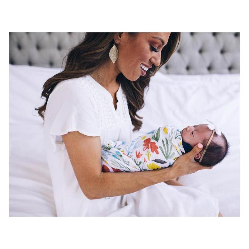 Little Unicorn Cotton Muslin Single Swaddle In Meadow Image 13