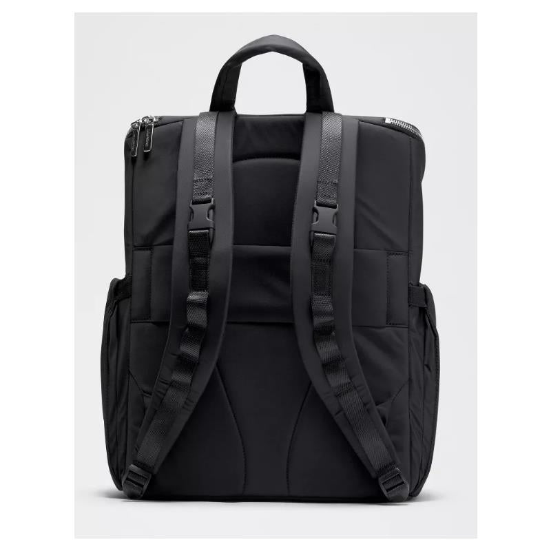 Lululemon - New Parent Backpack 17L - Black/Sheer Oak Image 4