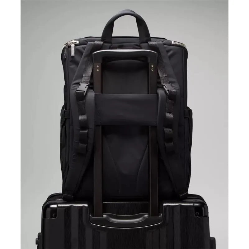Lululemon - New Parent Backpack 17L, Black/Trench Lululemon - New Parent Backpack 17L, Black/Trench