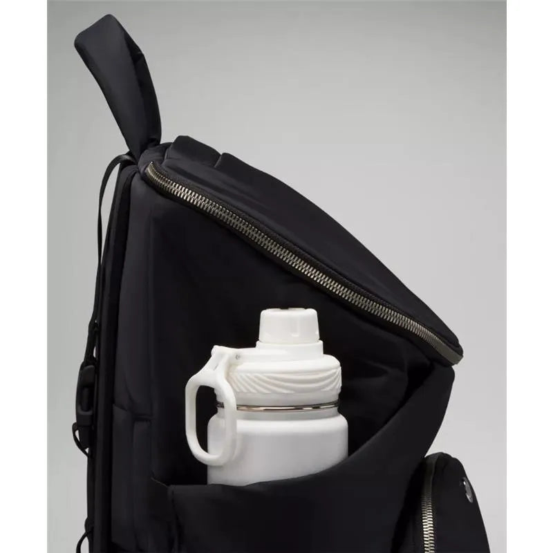Lululemon - New Parent Backpack 17L, Black/Trench Image 5