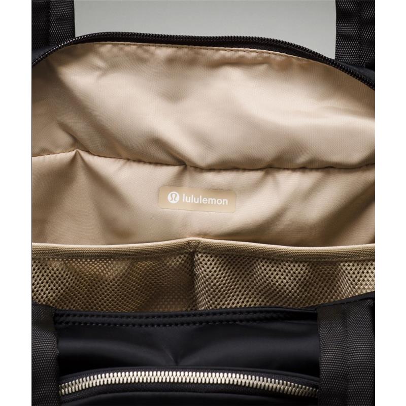 Lululemon - New Parent Tote Bag 20L, Black/Silver Drop Image 6