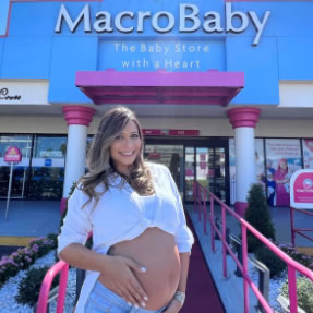 Pregnant Woman on Orlando Baby Store - MacroBaby