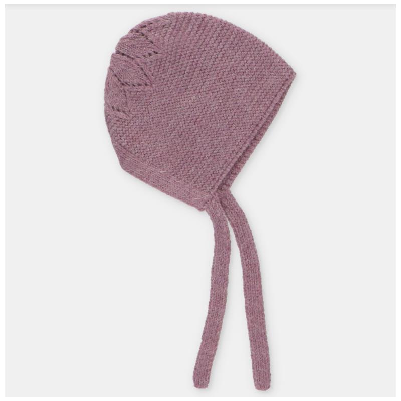 Draylon knit bonnet in Cotswold Rose color, featuring a textured design and two long ties for fastening.