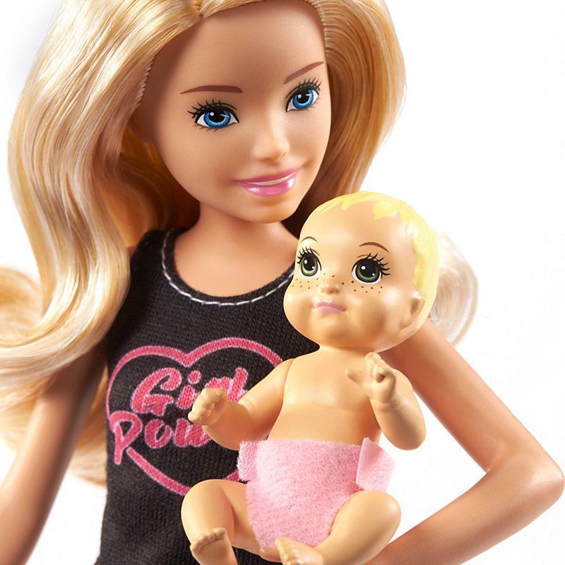 Barbie Dolls and Accessories, Skipper Doll (Two-Tone Hair) with Baby Figure  and 5 Accessories, Babysitters Inc. Playset
