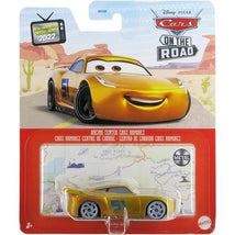 Mattel - Cruz Ramirez, Disney Pixar Cars ON The Road Image 1