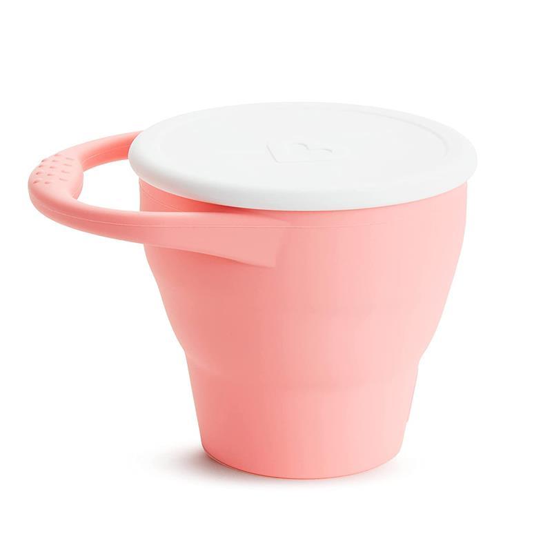 https://www.macrobaby.com/cdn/shop/files/munchkin-c-est-silicone-collapsible-snack-catcher_-with-lid-coral_image_3.jpg?v=1699922384