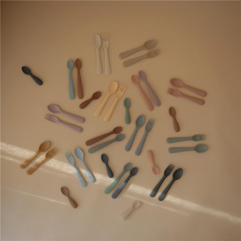 Mushie Silicone Feeding Spoons 2 Pack - Cambridge Blue & Shifting Sand Image 7