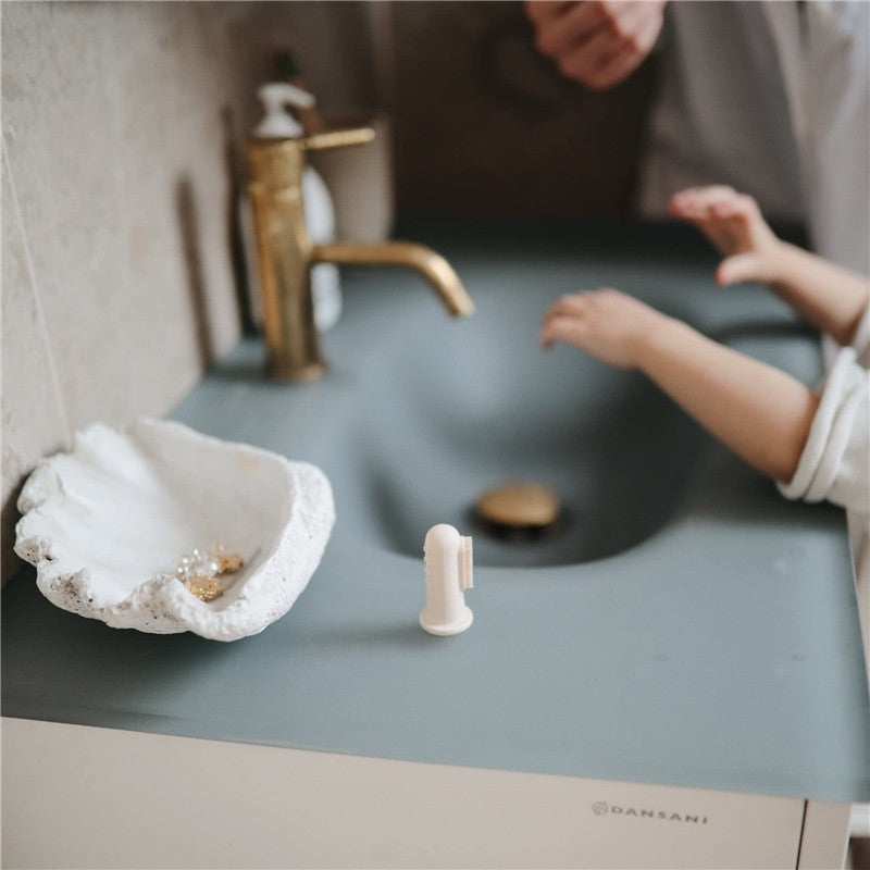 Mushie 2-Pack Finger Toothbrush - Shifting Sand/Blush Image 3