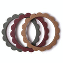 Mushie 3-Pack Flower Teething Bracelets - Dried Thyme/Berry/Natural Image 2