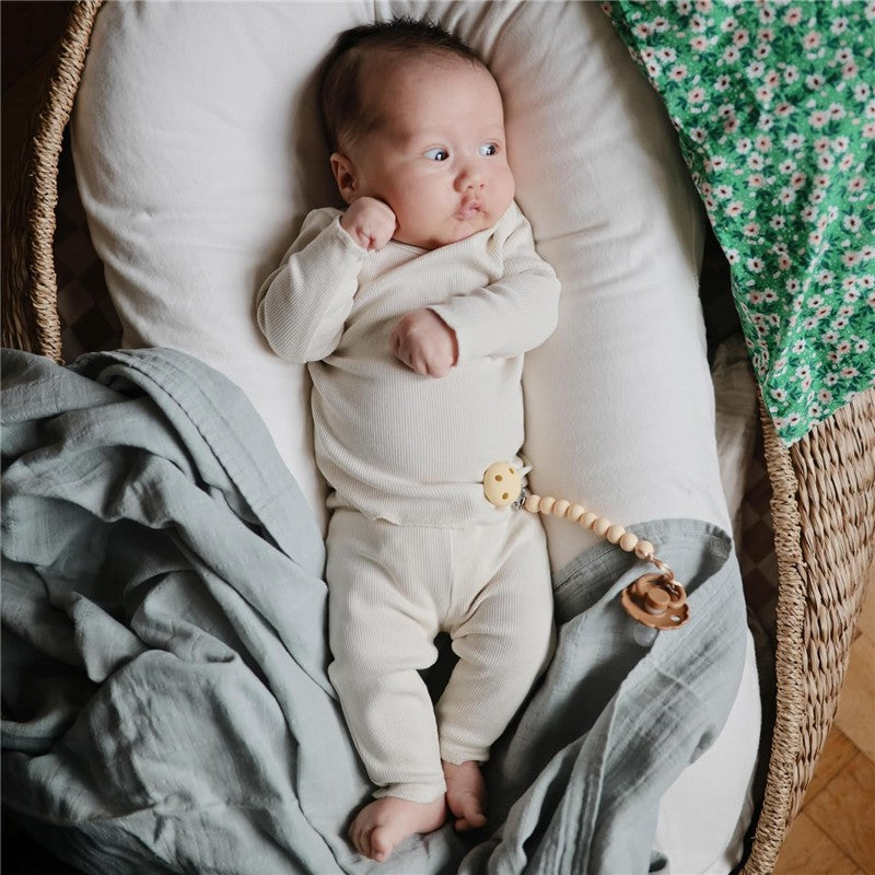 Mushie Organic Cotton Muslin Swaddle Blanket - Soft Mauve Image 5