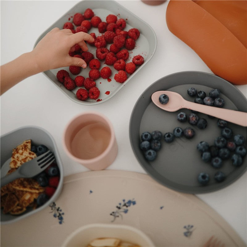 Mushie Silicone Round Plate Dinnerware Set 2 Pack - Smoke Image 4