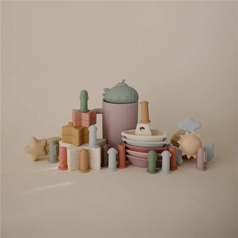 Mushie - Silicone Animal Finger Puppets Image 2