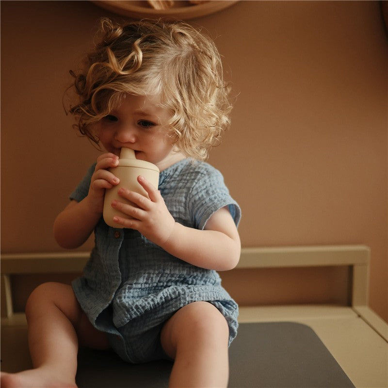 Mushie Silicone Sippy Cup - Shifting Sand Image 3