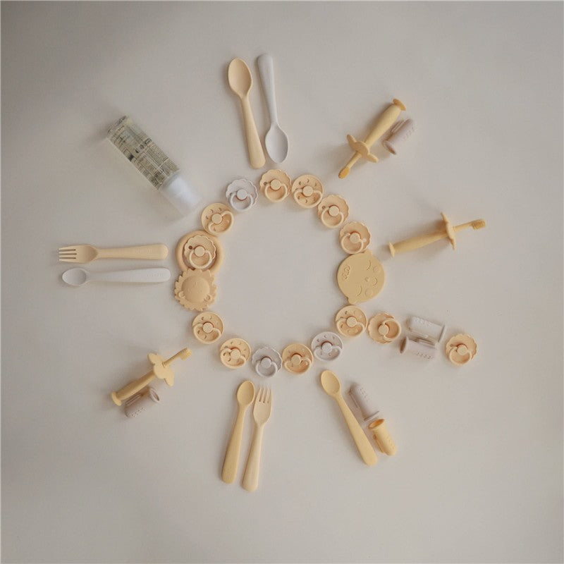 Mushie Silicone Flower Training Toothbrush - Daffodil Image 7
