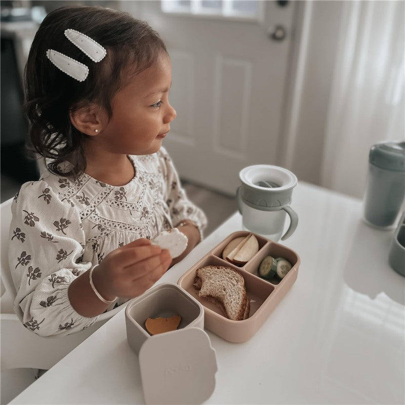 Nouka - Small Silicone Sealed Snack Box, Leaf Image 5