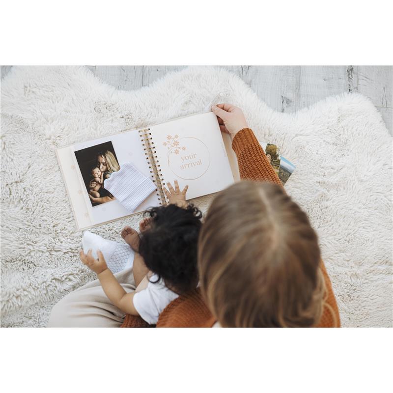 Pearhead - Daisy Linen Baby Book, Memory Book Image 2