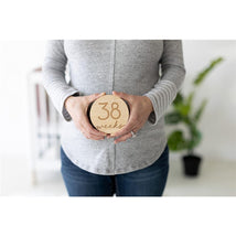 Pearhead Pregnancy Journey Wooden Weekly Milestone Markers Image 2