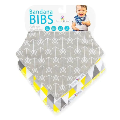 Bandana bibs by Primo Passi, featuring a gray arrow pattern and a yellow triangle design, suitable for infants.