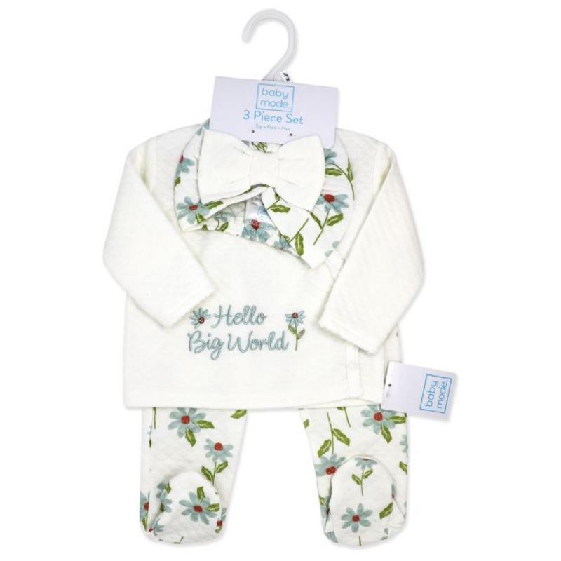 Rose Textiles - 3Pk Baby Girl Quilted Take Me Home Set, Hello Big World Image 2