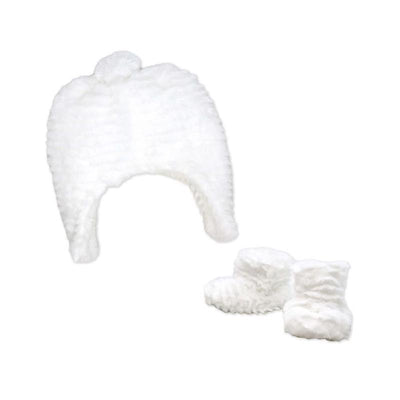 Rose Textiles Ridge Plush Hat & Bootie Set, White Image 1